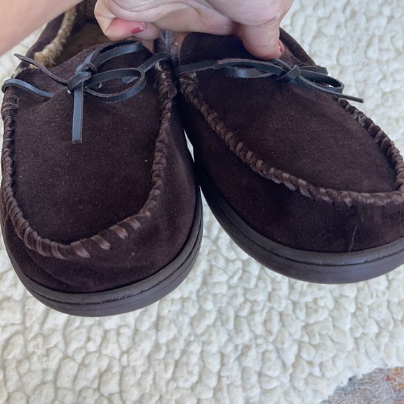 Chaps Men’s Slipper Size L (Indoor/Outdoor Slip On Fur Slippers Brown Suede - Picture 6 of 9